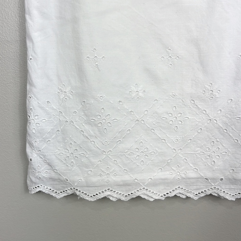 Gap White Eyelet Dress - Picture 3 of 9